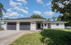127 Friar Court, Sebastian, FL 32958