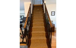 17 OLD FORGE Crossing, DEVON, PA 19333
