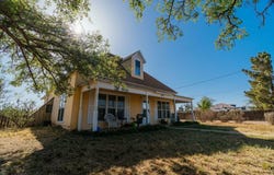 603 N 11th St, Alpine, TX 79830