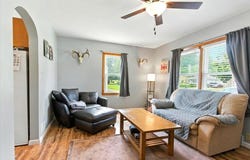 1823 W 6th Street, Waterloo, IA 50702