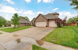 3774 W Suzanne Street, Battlefield, MO 65619