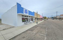 207 S 14th Avenue, Humboldt, TN 38343