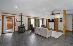 1763 State Highway Dd, Ava, MO 65608