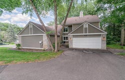 153 Wildwood Bay Drive, Mahtomedi, MN 55115