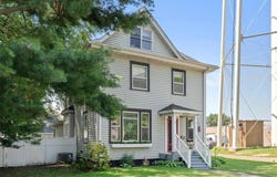 232 E 1st Street, New Richmond, WI 54017