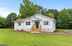 134 Mathews, Milner, GA 30257