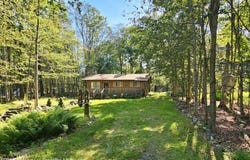 55 Lyman Lane, Gouldsboro, PA 18424