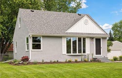 941 Lovell Avenue W, Roseville, MN 55113