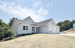 5964 Valley Point Drive SE, Caledonia, MI 49316