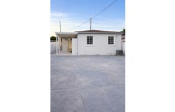 538 E 13th St, Hialeah, FL 33010