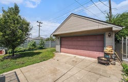 1320 Spruce Street, Wyandotte, MI 48192