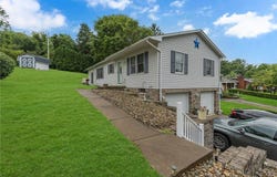 37 Green Oak Dr, Kennedy Twp, PA 15108