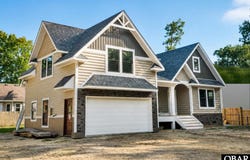 111 Johnson Street, Jarvisburg, NC 27947