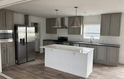 112  CRESTVIEW DR, Le Mars, IA 51031