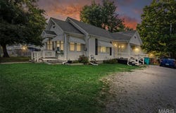 702 W Jefferson Street, Pittsfield, IL 62363