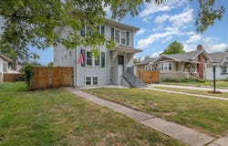 1057 Hollywood Avenue, Des Plaines, IL 60016