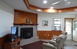 102 S Hackberry Dr, Alpine, TX 79830
