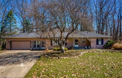 8327 Eastwood Drive, Broadview Heights, OH 44147