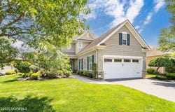 19 E Francesa Court, Farmingdale, NJ 07727