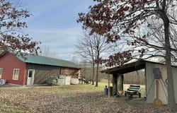 988 Chipps Rd, Smithland, KY 42081