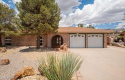 408 Los Seris Place, El Paso, TX 79912