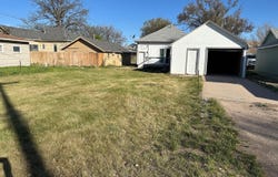 109 E 5th St, Julesburg, CO 80737