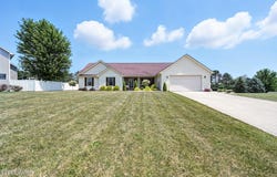 592 Gardenview Circle, Lima, OH 45801