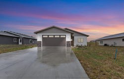 1004 S 6th Ave, Rock Rapids, IA 51246