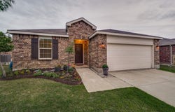 1720 Trace Drive, Aubrey, TX 76227