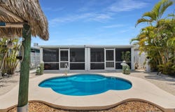 8 SADOWSKI CAUSEWAY, KEY COLONY BEACH, FL 33051