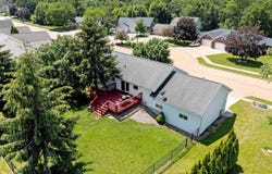 1504 ORCHARD Drive, KAUKAUNA, WI 54130