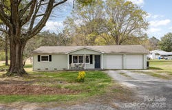 217 Cedarhurst Lane, Clover, SC 29710