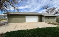 433 Madison, Winner, SD 57580