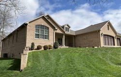 116 Seneca Ct, Benton, KY 42025