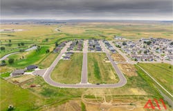 90 Royal Cir, Gillette, WY 82718