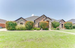 144 Berkshire Lane, Waxahachie, TX 75165