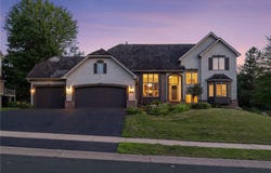 10035 Gristmill Ridge, Eden Prairie, MN 55347