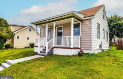 125 GROVER AVENUE, TRENTON, NJ 08610