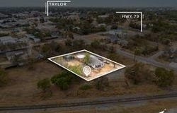 207 Murphy ST, Taylor, TX 76574