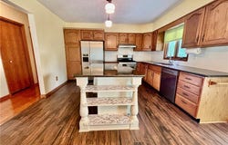 29123 Ridge Road, Wickliffe, OH 44092