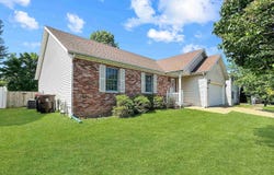 4120 W CARROUSEL Lane, Peoria, IL 61615