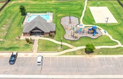 2417 Kathleens Crossing, Yukon, OK 73099
