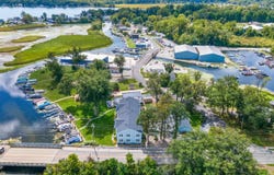 700 S Lakeside Drive, Syracuse, IN 46567-2024