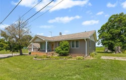 3213 Bassett Avenue, Alton, IL 62002