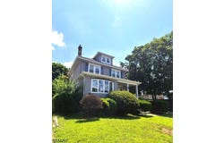 12 Sixth St, Edison Twp., NJ 08837-2638