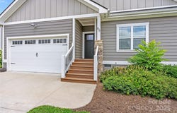 66 Leyland Circle, Hendersonville, NC 28792
