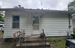 1306 McPherson Street, Elkhart, IN 46514-3746