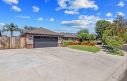 3118 W Dorothea Avenue, Visalia, CA 93277