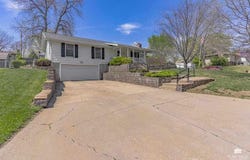 901 Allison Avenue, Manhattan, KS 66502