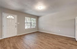 200 Hall Dr, Elgin, TX 78621